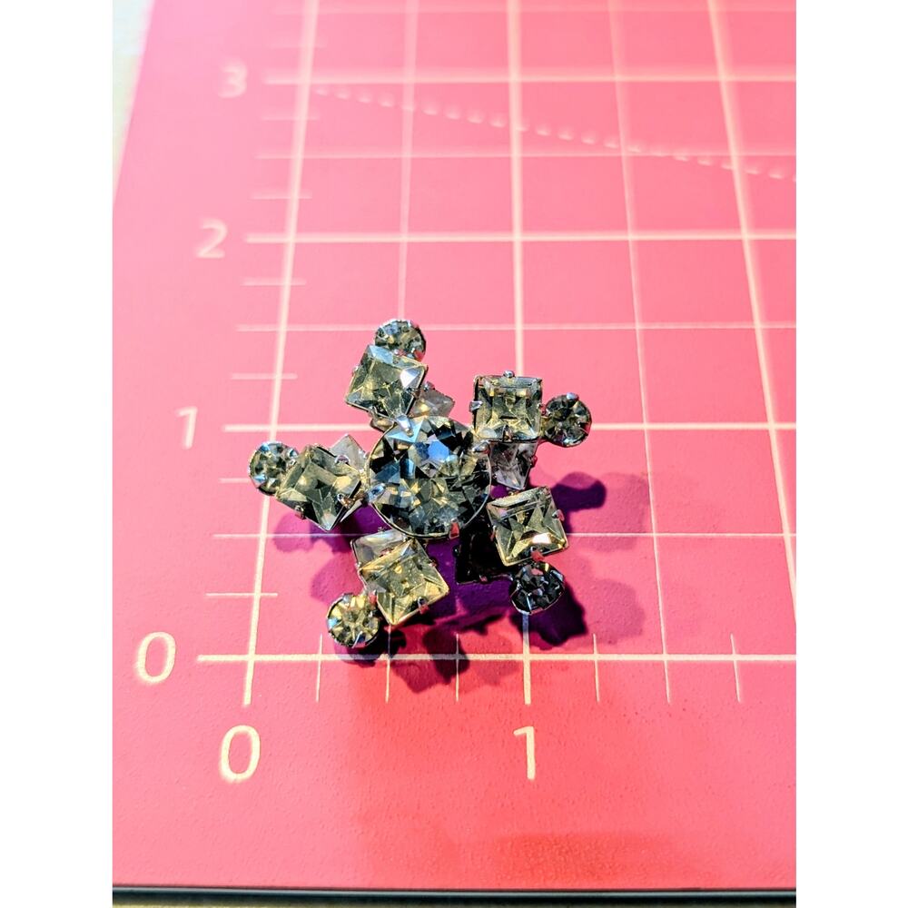 Vintage Flower Pinwheel Rhinestone Brooch - Picture 5 of 7